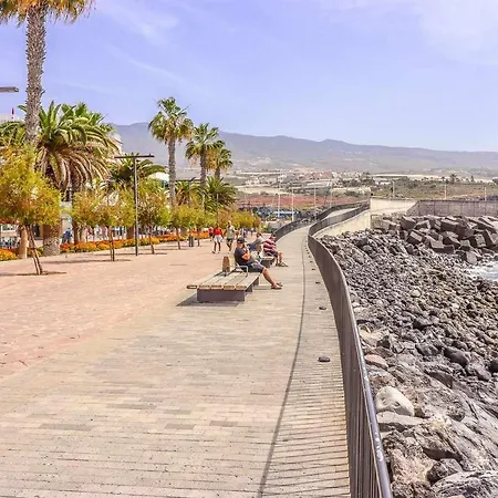 Rentaliday Blue 公寓 *